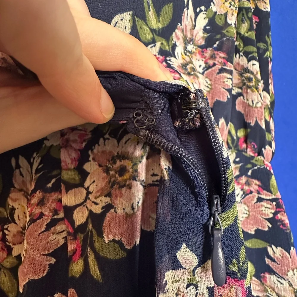 💜 Anthropologie | Ali & Jay Floral Sleeveless Wide Leg Jumpsuit (S) - Picture 8 of 11